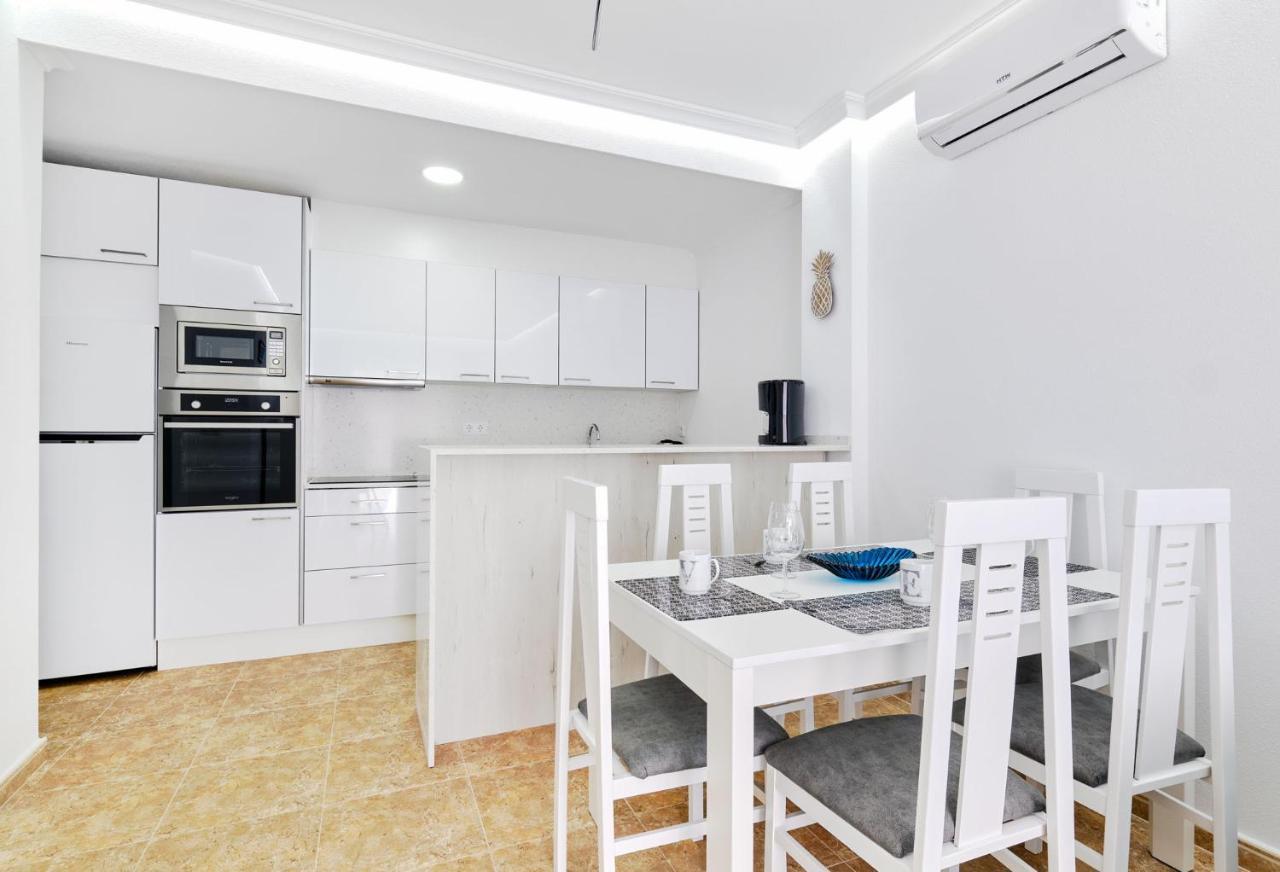 Apartment Eunice Оріуела Екстер'єр фото