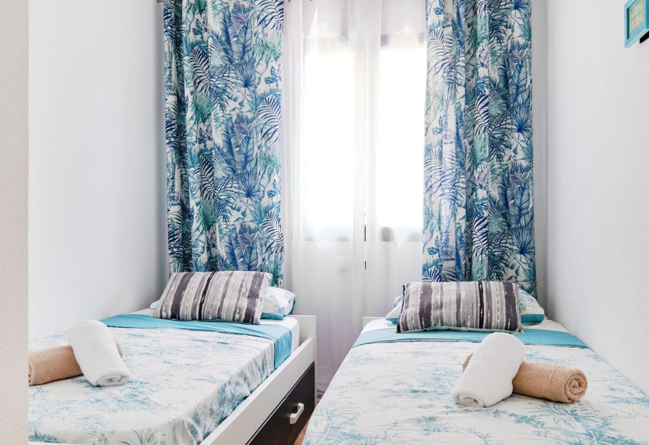 Apartment Eunice Оріуела Екстер'єр фото
