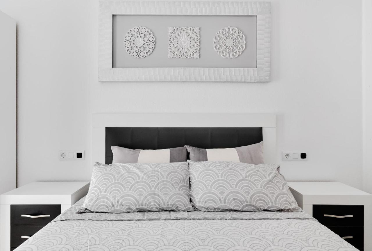Apartment Eunice Оріуела Екстер'єр фото
